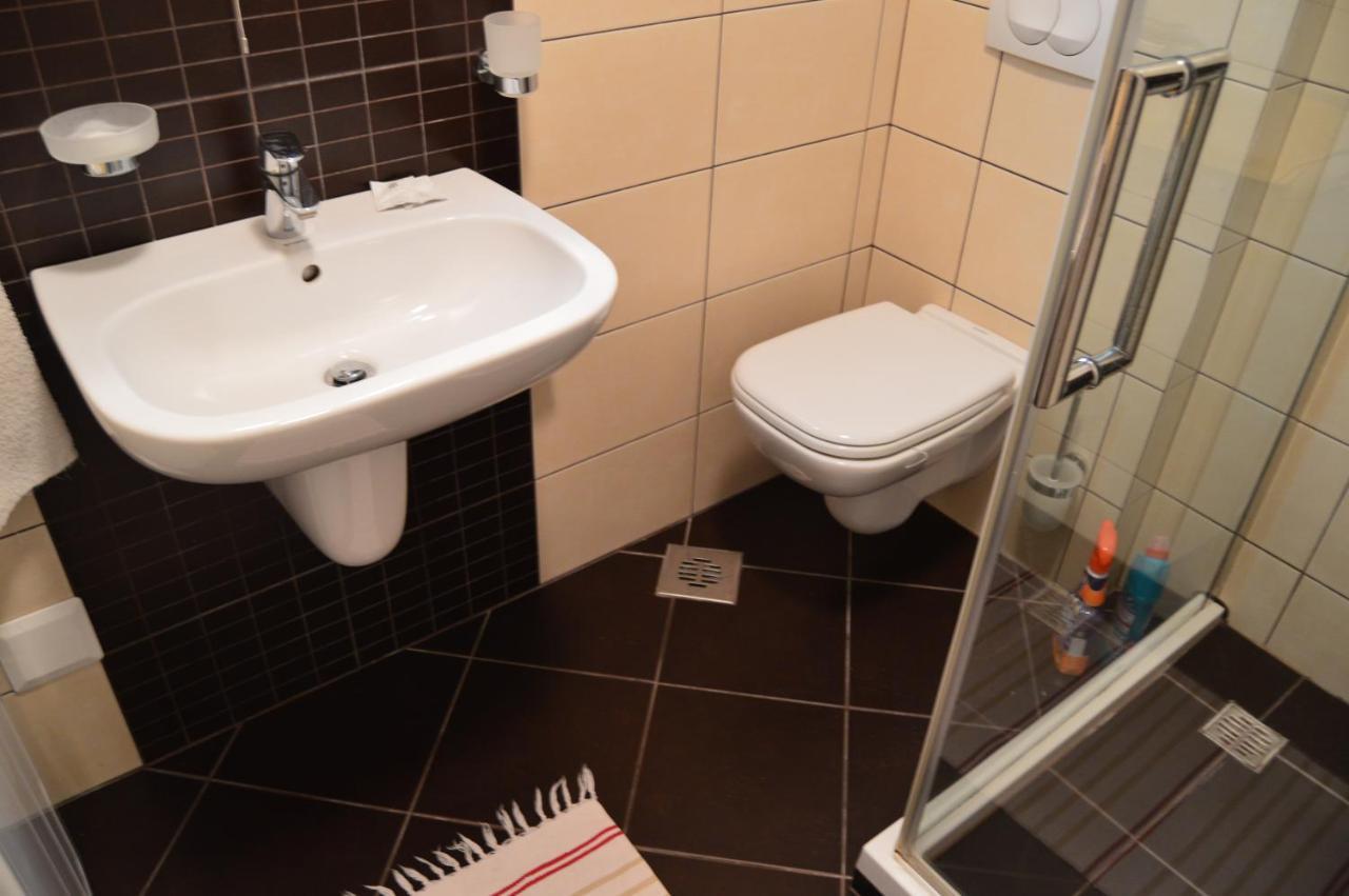 Apartman Mile Daire Subotica Dış mekan fotoğraf